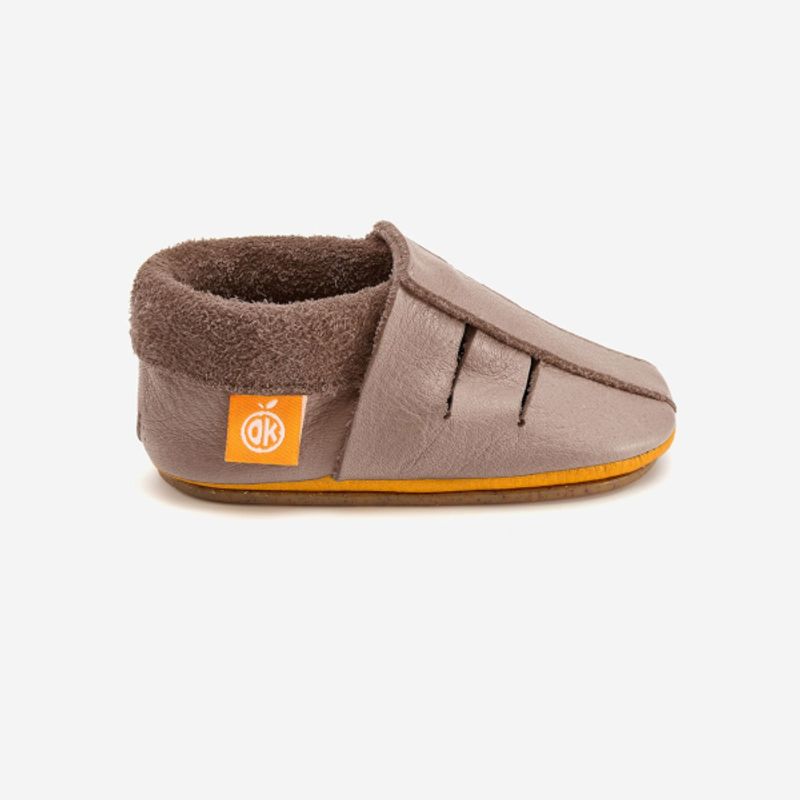 Orangenkinder barfotsandaler nybegynnere